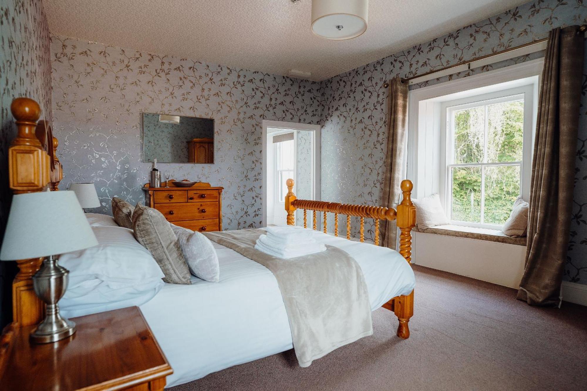 Отель Celtic Haven Lydstep Экстерьер фото